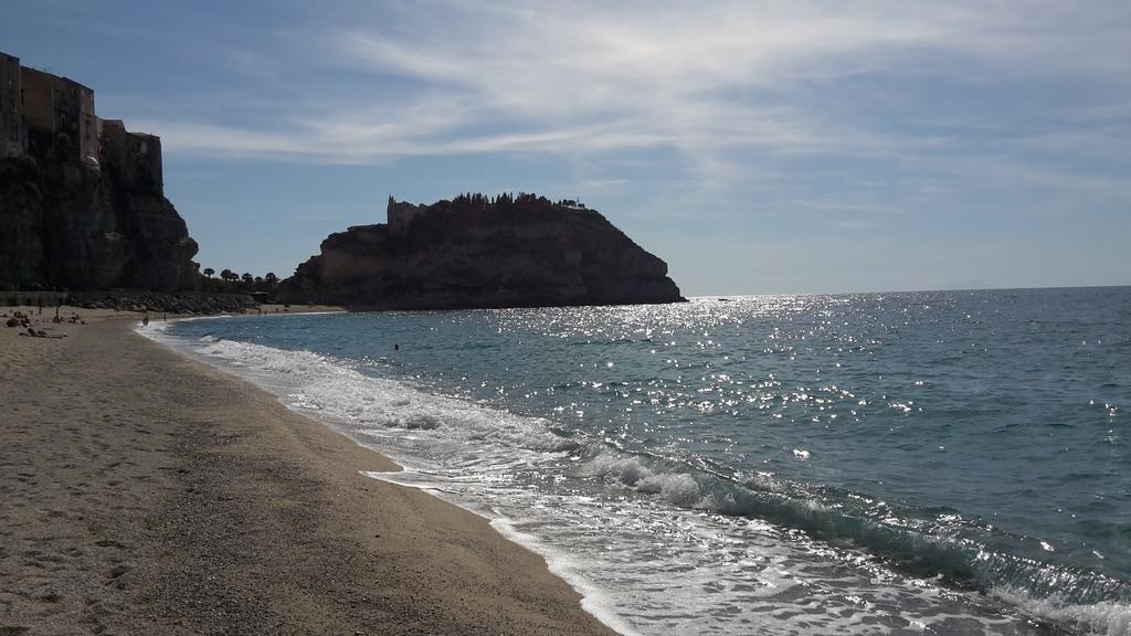Le Roccette Mare Beach Hotel & Restaurant Tropea Exterior photo