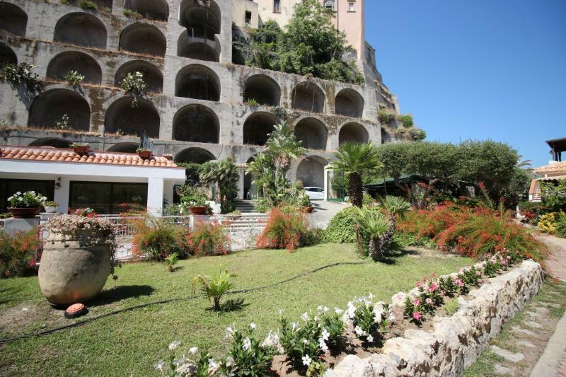 Le Roccette Mare Beach Hotel & Restaurant Tropea Exterior photo
